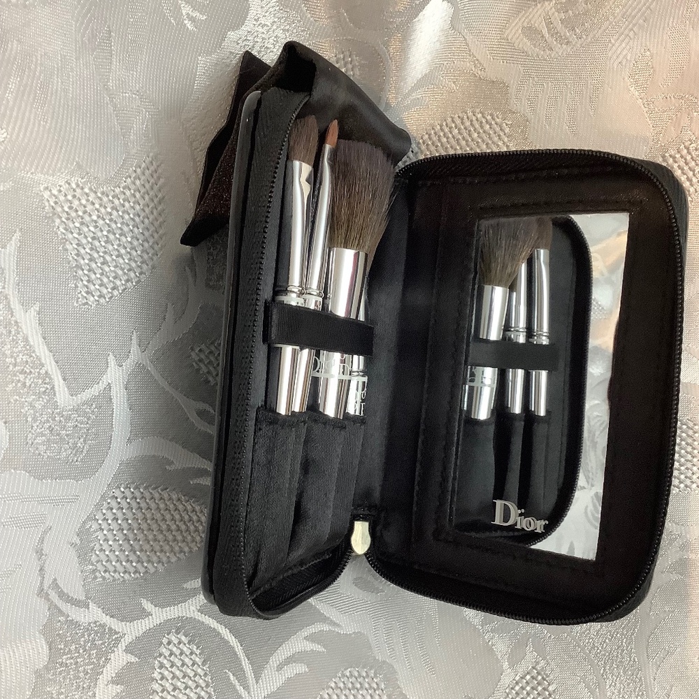 Dior Makeup Brush Set Wallet w Mirror